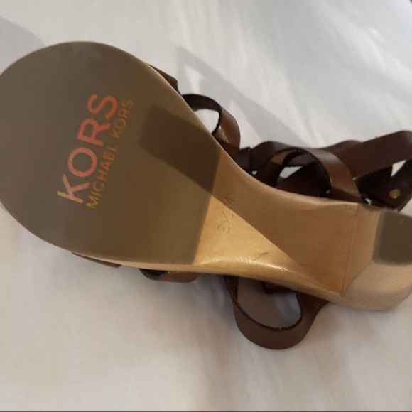 Michael by Michael Kors NWOT High Heel Platform Sandals Brown Leather Studded - Picture 11 of 12